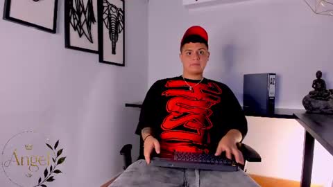 angelblue   online show from 07-26-26, 07:43