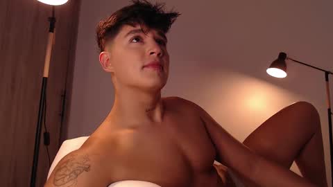 Snapshot of angelcossio chatting on 02-21-25, 10:15 Angel online show from 02-21-25, 10:15