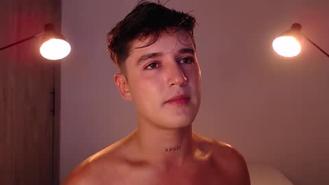 Snapshot of angelcossio chatting on 03-09-25, 01:35 Angel online show from 03-09-25, 01:35