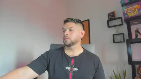 Snapshot of angelcute3 chatting on 10-17-25, 03:47 angel online show from 10-17-25, 03:47