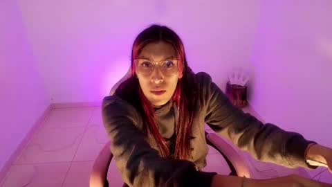 Snapshot of angele_johnson chatting on 01-13-26, 08:58 angele online show from 01-13-26, 08:58