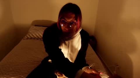 Snapshot of angele_johnson chatting on 02-11-26, 02:27 angele online show from 02-11-26, 02:27