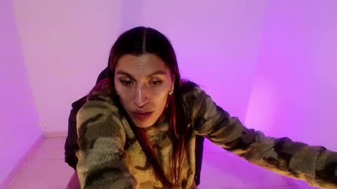 angele online show from 05-13-26, 06:05