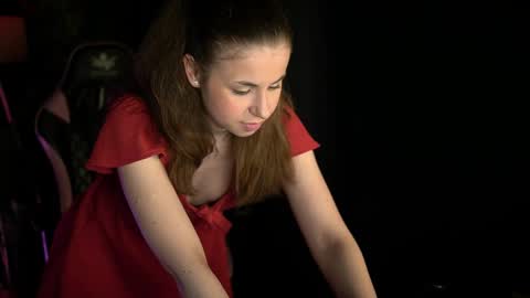 Angel online show from 05-26-26, 09:16