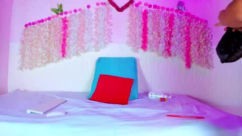 Angeles online show from 04-20-26, 11:57