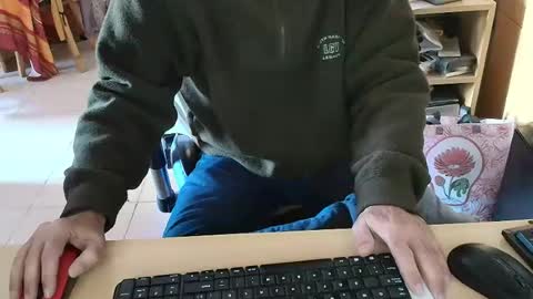 Snapshot of angelgarcia269 chatting on 06-19-26, 12:31 angelgarcia269 online show from 06-19-26, 12:31