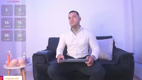 Angel online show from 09-21-25, 07:04