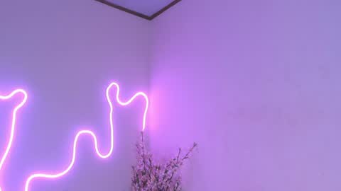 Snapshot of angeli_sexi chatting on 12-20-24, 01:14 Carolina online show from 12-20-24, 01:14