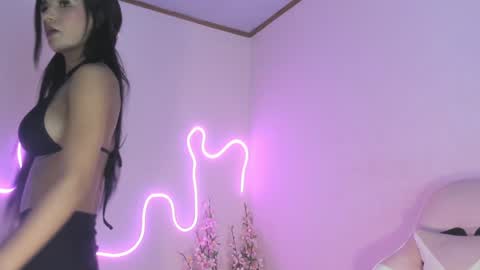 Snapshot of angeli_sexi chatting on 01-13-25, 12:41 Carolina online show from 01-13-25, 12:41