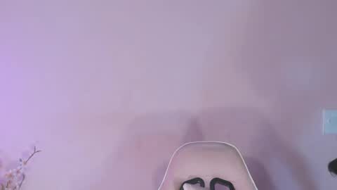 Snapshot of angeli_sexi chatting on 02-28-25, 01:26 Carolina online show from 02-28-25, 01:26