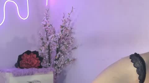 Snapshot of angeli_sexi chatting on 02-28-25, 04:32 Carolina online show from 02-28-25, 04:32