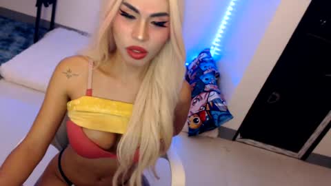 Snapshot of angelic_face_808 chatting on 06-17-26, 03:42 DIVINE ANGEL online show from 06-17-26, 03:42