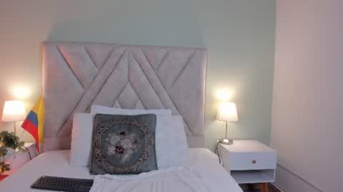 Snapshot of angelica_cross chatting on 06-21-26, 11:13 Angelica Cross online show from 06-21-26, 11:13