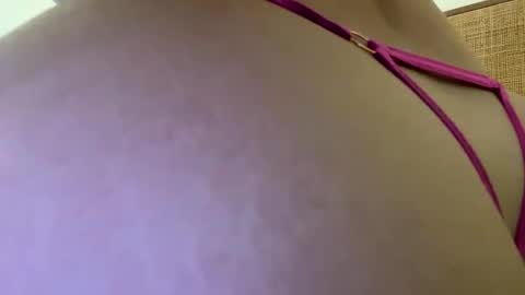 Snapshot of angelicalexa chatting on 10-19-25, 05:35 angelicalexa online show from 10-19-25, 05:35