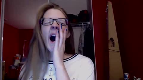 Snapshot of angelicangel3 chatting on 02-14-25, 06:34 AngelicAngel online show from 02-14-25, 06:34