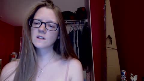 Snapshot of angelicangel3 chatting on 02-21-25, 04:18 AngelicAngel online show from 02-21-25, 04:18