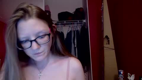 Snapshot of angelicangel3 chatting on 02-21-25, 07:23 AngelicAngel online show from 02-21-25, 07:23