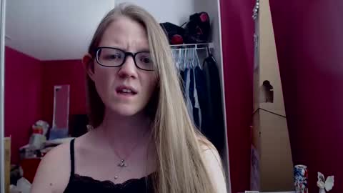 Snapshot of angelicangel3 chatting on 02-27-25, 12:21 AngelicAngel online show from 02-27-25, 12:21