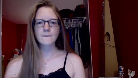 Snapshot of angelicangel3 chatting on 02-27-25, 06:29 AngelicAngel online show from 02-27-25, 06:29