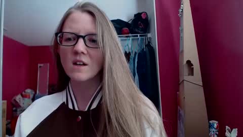 Snapshot of angelicangel3 chatting on 03-04-25, 10:27 AngelicAngel online show from 03-04-25, 10:27