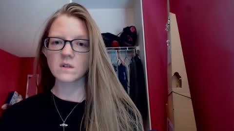 Snapshot of angelicangel3 chatting on 09-16-25, 06:31 AngelicAngel online show from 09-16-25, 06:31