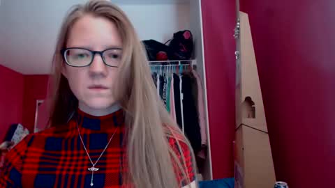 Snapshot of angelicangel3 chatting on 10-03-25, 05:32 AngelicAngel online show from 10-03-25, 05:32
