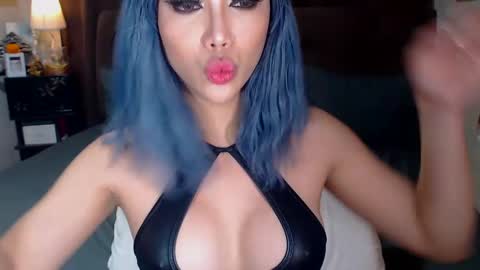 MS. AMALIA online show from 02-21-25, 10:07