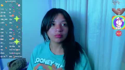Snapshot of angelie_3 chatting on 09-09-25, 11:37 angelie online show from 09-09-25, 11:37