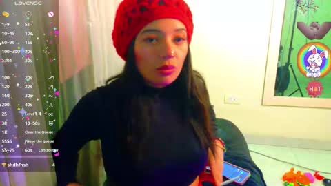 Snapshot of angelie_3 chatting on 09-25-25, 01:53 angelie online show from 09-25-25, 01:53
