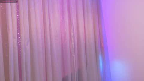Snapshot of angelie_3 chatting on 10-06-25, 10:07 angelie online show from 10-06-25, 10:07