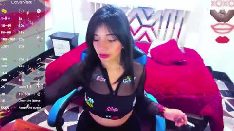 Snapshot of angelie_3 chatting on 10-15-25, 08:03 angelie online show from 10-15-25, 08:03