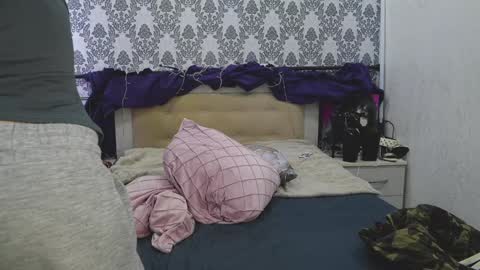 Snapshot of angelika_rouge chatting on 10-06-25, 04:26 Angelika Rouge online show from 10-06-25, 04:26