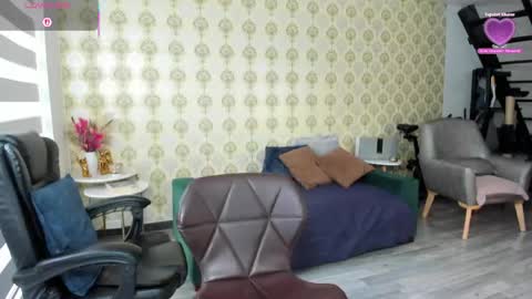 angelina_class_7 online show from 04-20-26, 02:31