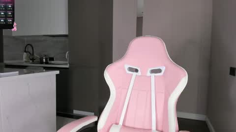 angel online show from 05-30-26, 09:01