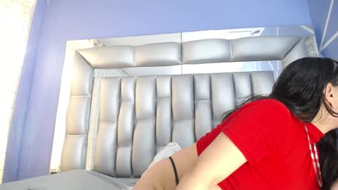 Snapshot of angelina_ny chatting on 01-12-25, 12:23 ANGELINA online show from 01-12-25, 12:23