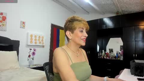Angelina online show from 07-08-26, 11:53