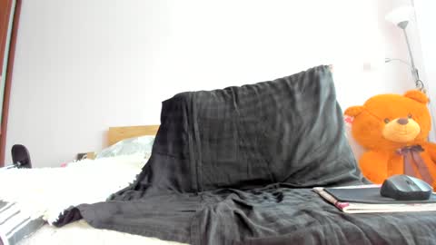 Snapshot of angelinacht chatting on 01-16-25, 08:33 Angelina online show from 01-16-25, 08:33