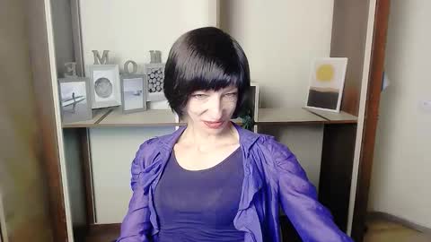 Snapshot of angelinalov_ chatting on 09-25-25, 06:39 Angelina online show from 09-25-25, 06:39