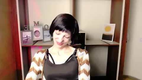 Snapshot of angelinalov_ chatting on 09-30-25, 06:51 Angelina online show from 09-30-25, 06:51