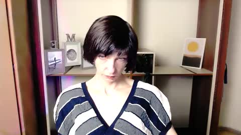 Snapshot of angelinalov_ chatting on 10-02-25, 06:31 Angelina online show from 10-02-25, 06:31