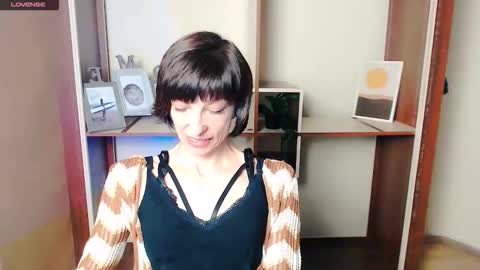 Snapshot of angelinalov_ chatting on 10-11-25, 06:56 Angelina online show from 10-11-25, 06:56