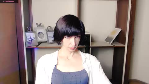 Snapshot of angelinalov_ chatting on 10-13-25, 06:57 Angelina online show from 10-13-25, 06:57