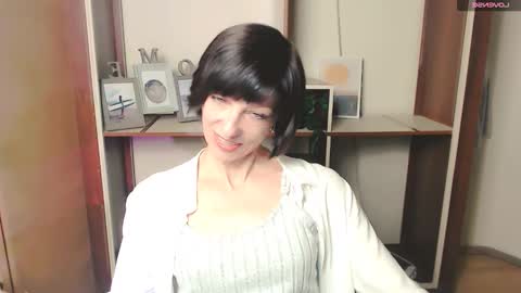 Snapshot of angelinalov_ chatting on 10-20-25, 07:20 Angelina online show from 10-20-25, 07:20