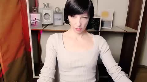 Angelina online show from 01-09-26, 10:40