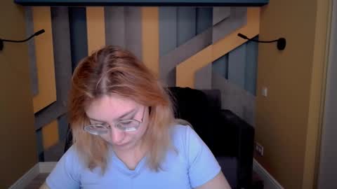 AngelinaLow online show from 01-05-26, 05:27