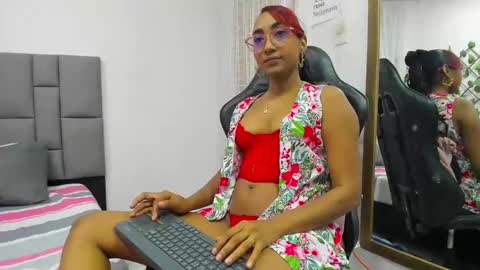 Snapshot of angelinamurphy chatting on 02-09-25, 02:38 AngelinaMurphy online show from 02-09-25, 02:38