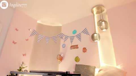 Snapshot of angeline777 chatting on 10-04-25, 12:36 Angeline online show from 10-04-25, 12:36
