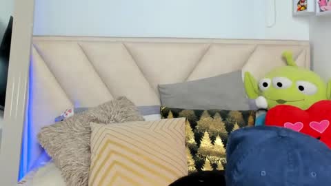 Angeline Smith  online show from 12-06-24, 10:27