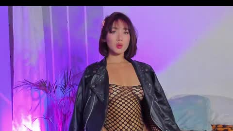 Snapshot of angelique_murphy chatting on 11-11-25, 07:30 Angelique Murphy online show from 11-11-25, 07:30