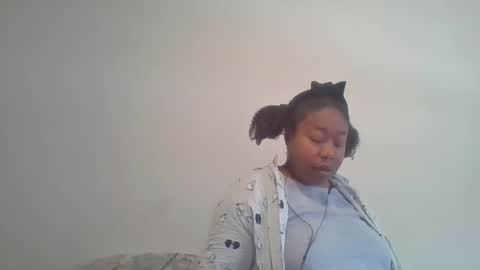 angeliquebelcaliz online show from 01-17-25, 02:39